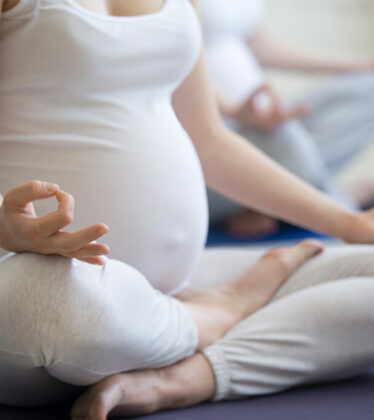 angele-om-yoga-rochelle-prenatal