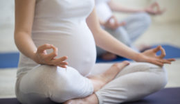 yoga-prenatal-la-rochelle